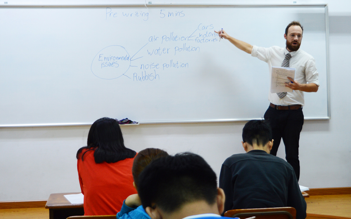 Học IELTS ở đâu rẻ và tốt TPHCM?