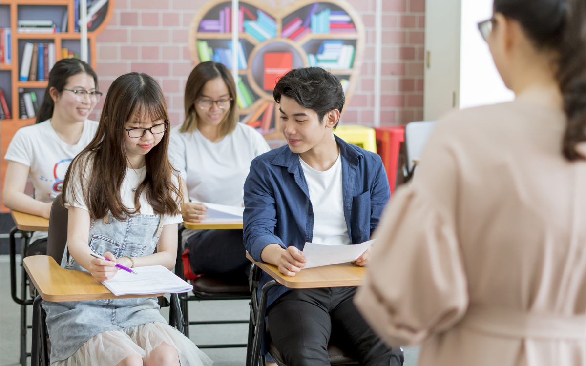 Trung tâm luyện thi IELTS Quận 1 - Arrowenglish