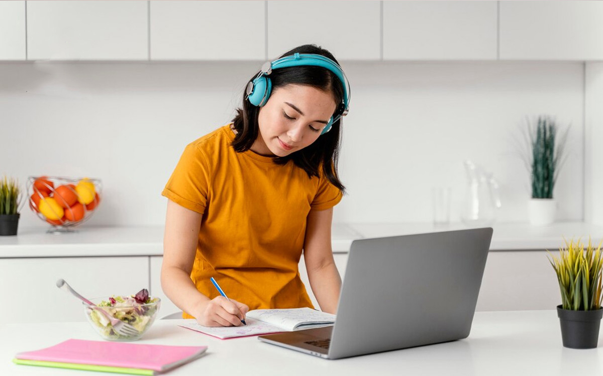 12+ lời khuyên giúp thí sinh đạt điểm phần nghe IELTS cao