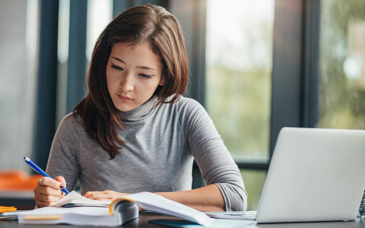 Lộ trình ôn luyện IELTS kỹ năng Writing