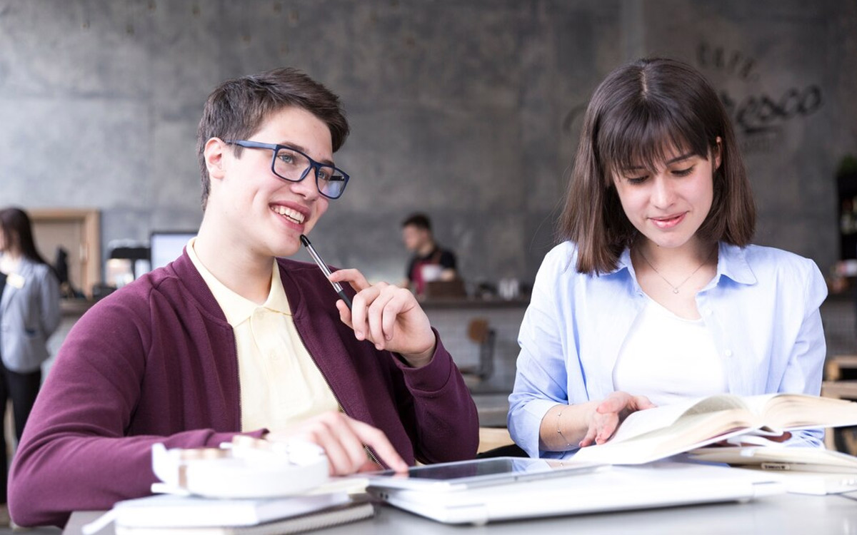 Học từ vựng dựa theo ngữ cảnh