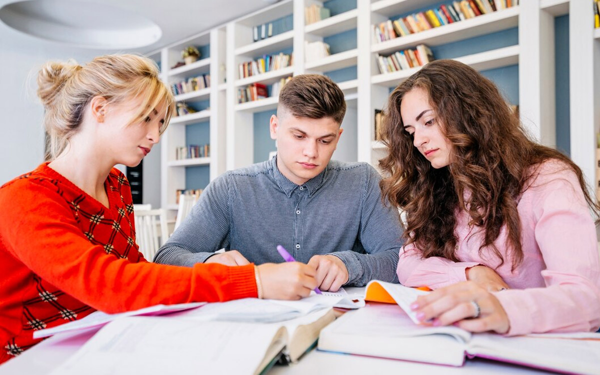 Kinh nghiệm luyện thi IELTS trong 1 tháng - Kỹ năng Reading