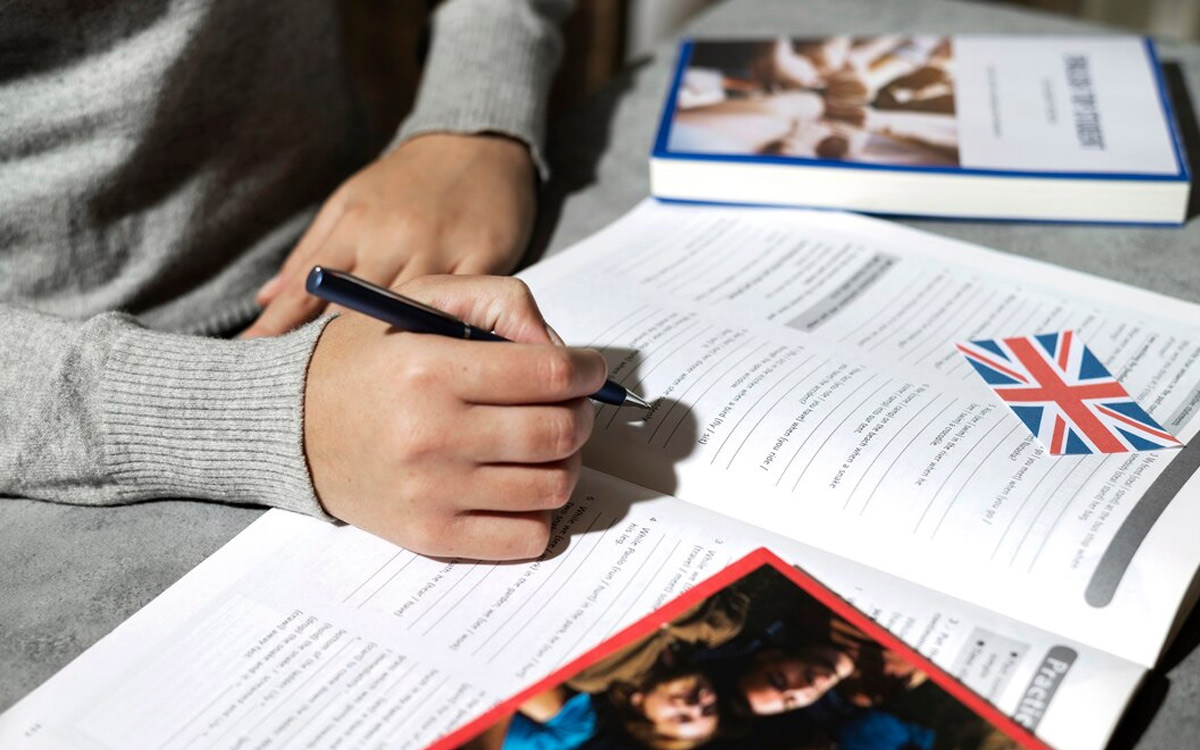 Luyện thi IELTS cấp tốc 1 tháng có gấp hay không?