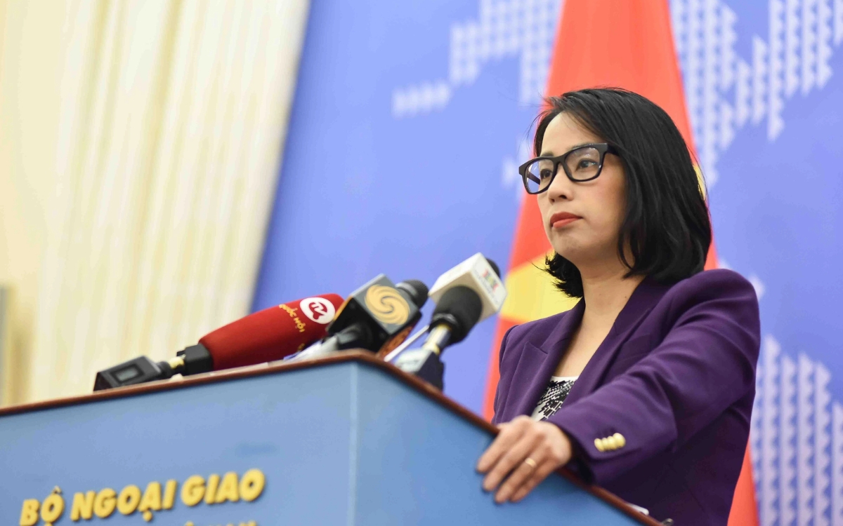 Học IELTS để xin việc ngành ngoại giao