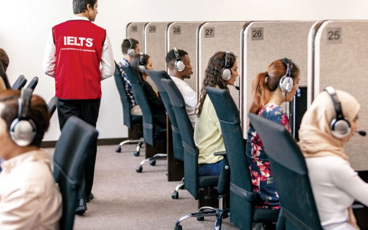 Đa dạng lịch thi