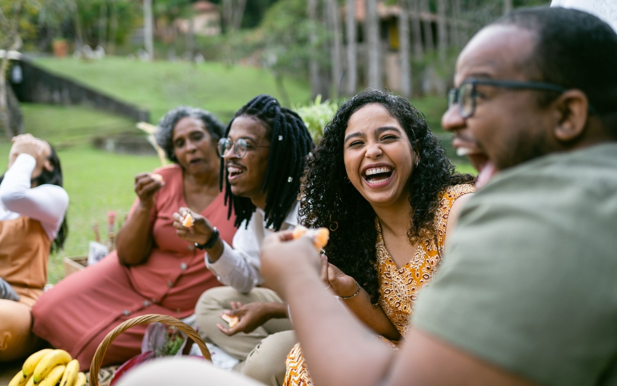 Speaking Part 2 Topic IELTS Friends